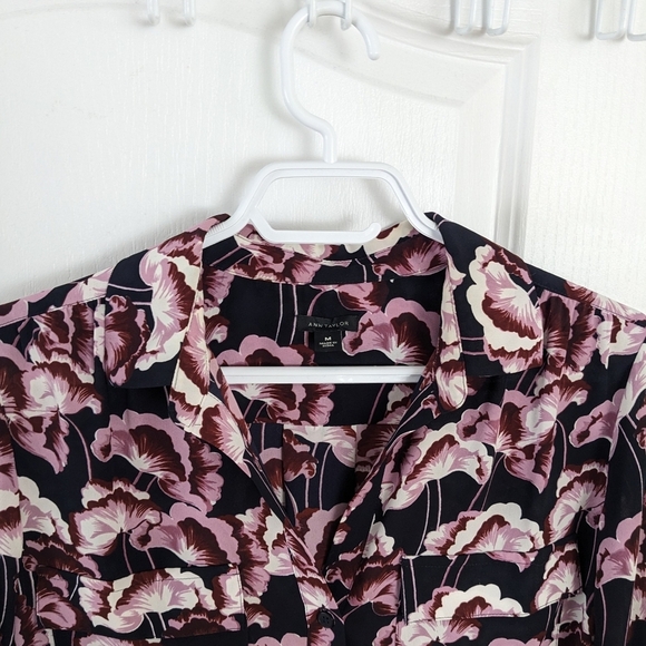 Ann Taylor Floral Navy Purple blouse shirt Medium c1 - Picture 10 of 15